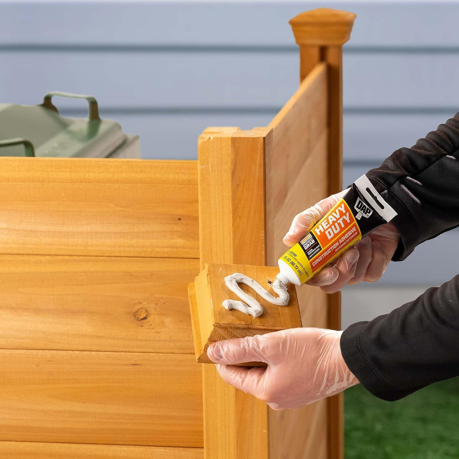 Heavy Duty Construction Adhesive White 3 Oz Instant Bond for Tile Wood Brick