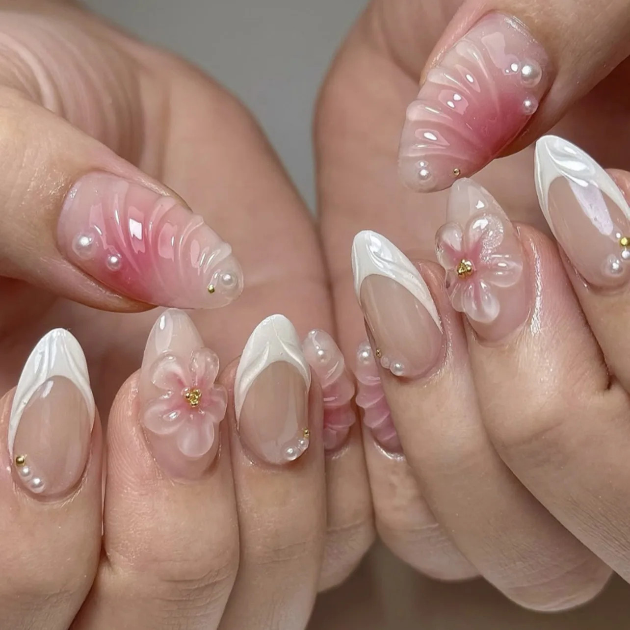 24pcs 3D Floral Press on Nails: French Almond Bow Pearl Fake Nails