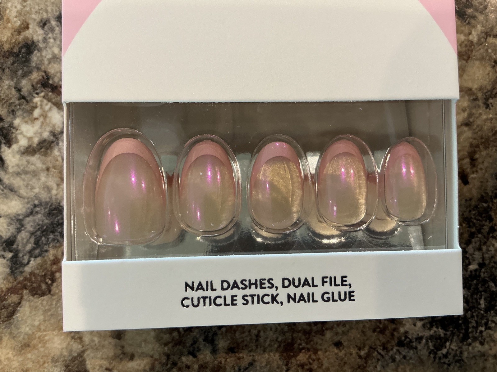 Short Almond Press On Nails It’s Giving Trendy Queen Gerlorma