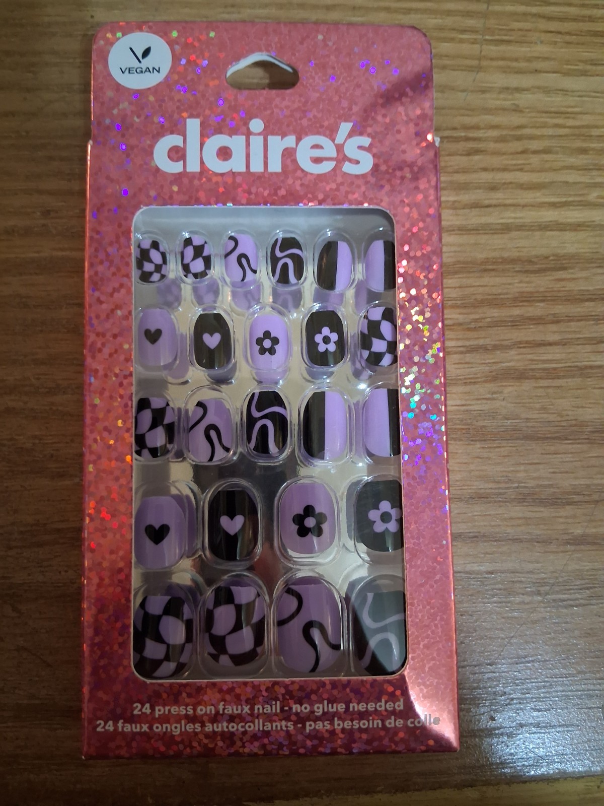 Nails Set of 4 – Press On/Glue On, NEW LOW PRICE! SEE FULL DESCRIPTION DETAILS!!