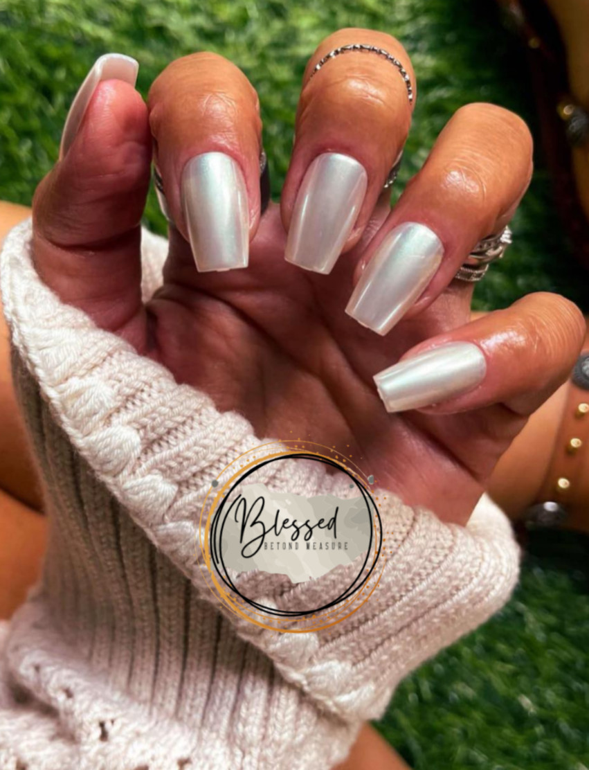 Red Aspen Press On Nails~Dashing Desiree~ACRYLIC~White~Coffin~LONG~Summer