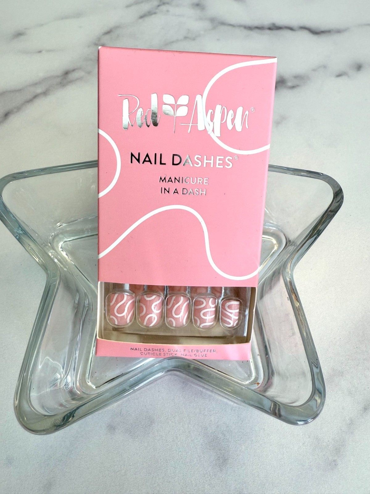 Red Aspen Glue on Nail Dash, NIB, Short, Square “Swirl and Twirl, Kelly”