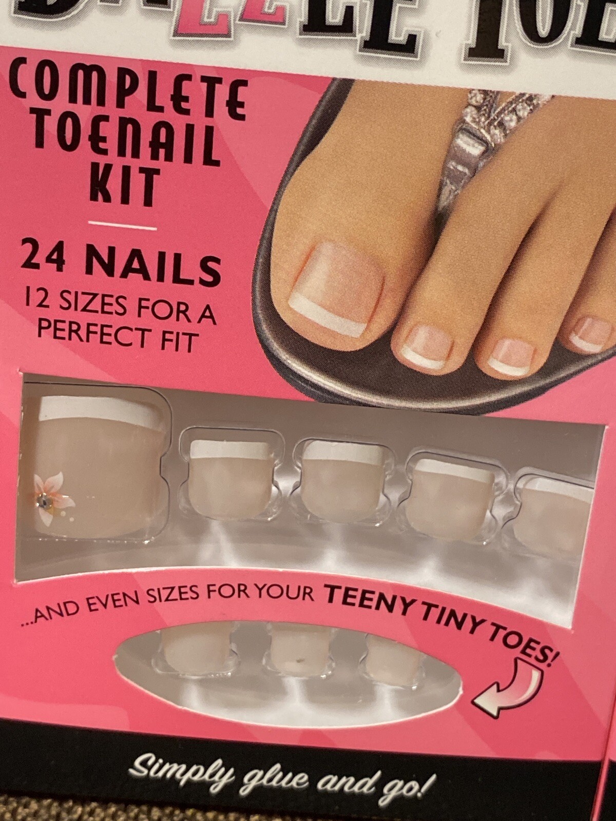 2 Fing’rs Dazzle Toez French 31062 Complete Toenail Kit with Sizes For Tiny Toes