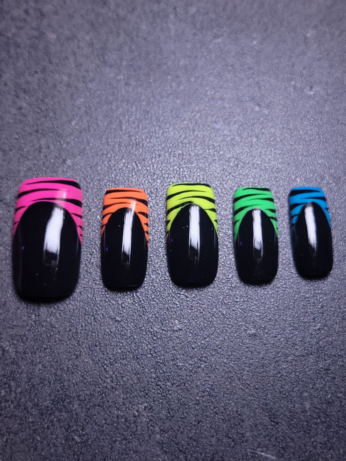 Custom Gel Press on Nails fake nails Handmade 10 pc set SMALL Neon Rainbow Strip