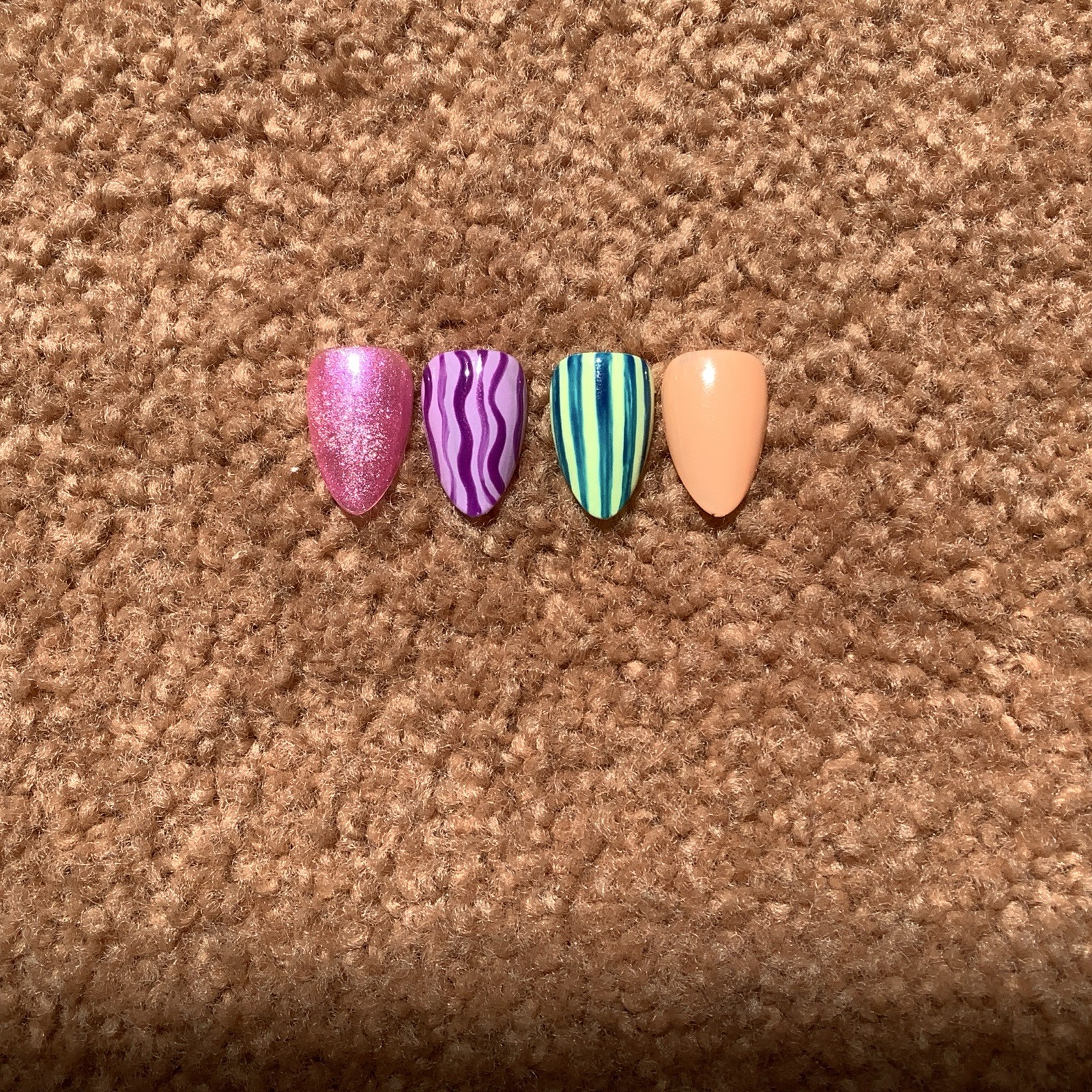 Custom nails sets! I can do French tip, stripes sideways or down, solid, cateye!