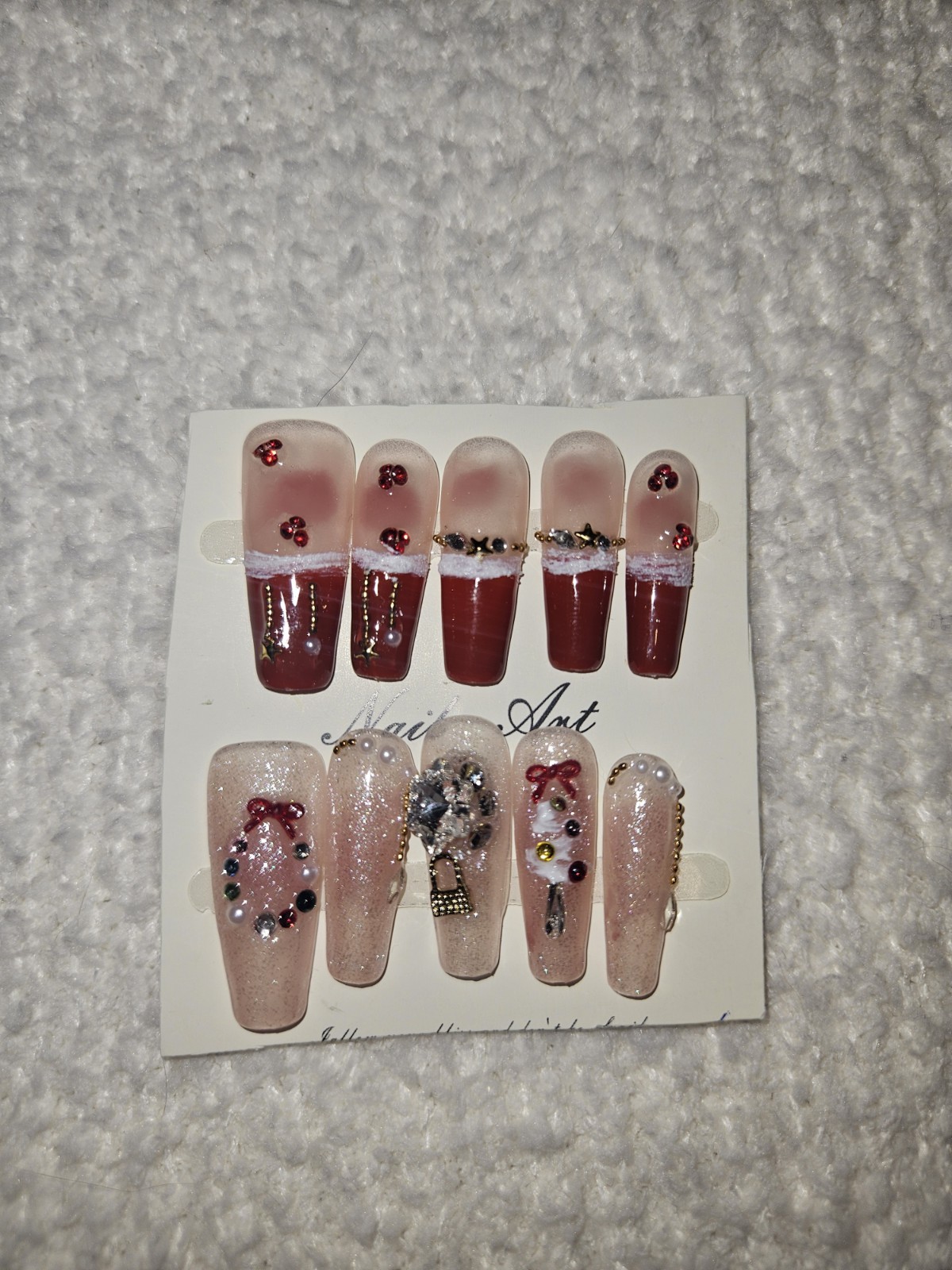 Press on Nails Christmas themed Medium size; 5 Sets