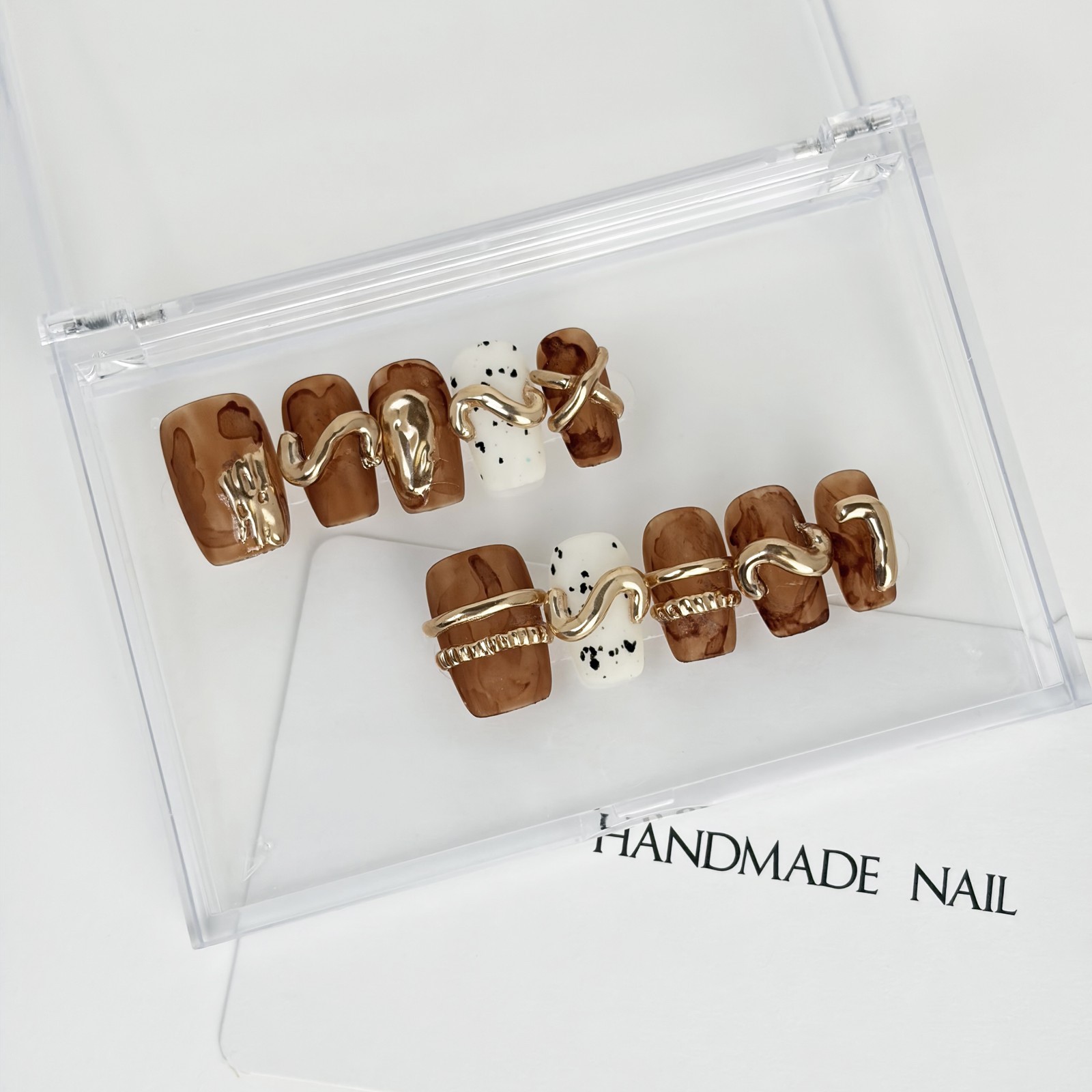 Vintage Metal Twist Brown Coffee Press-On Nails with Pearl Accent – Square Shape