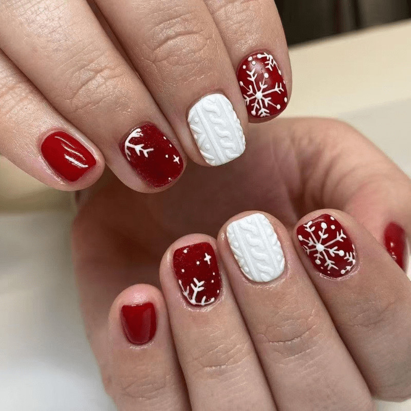 48 Pcs Red White Snowflake Oval Press on Nails, Winter Glossy Nude Fake Nails
