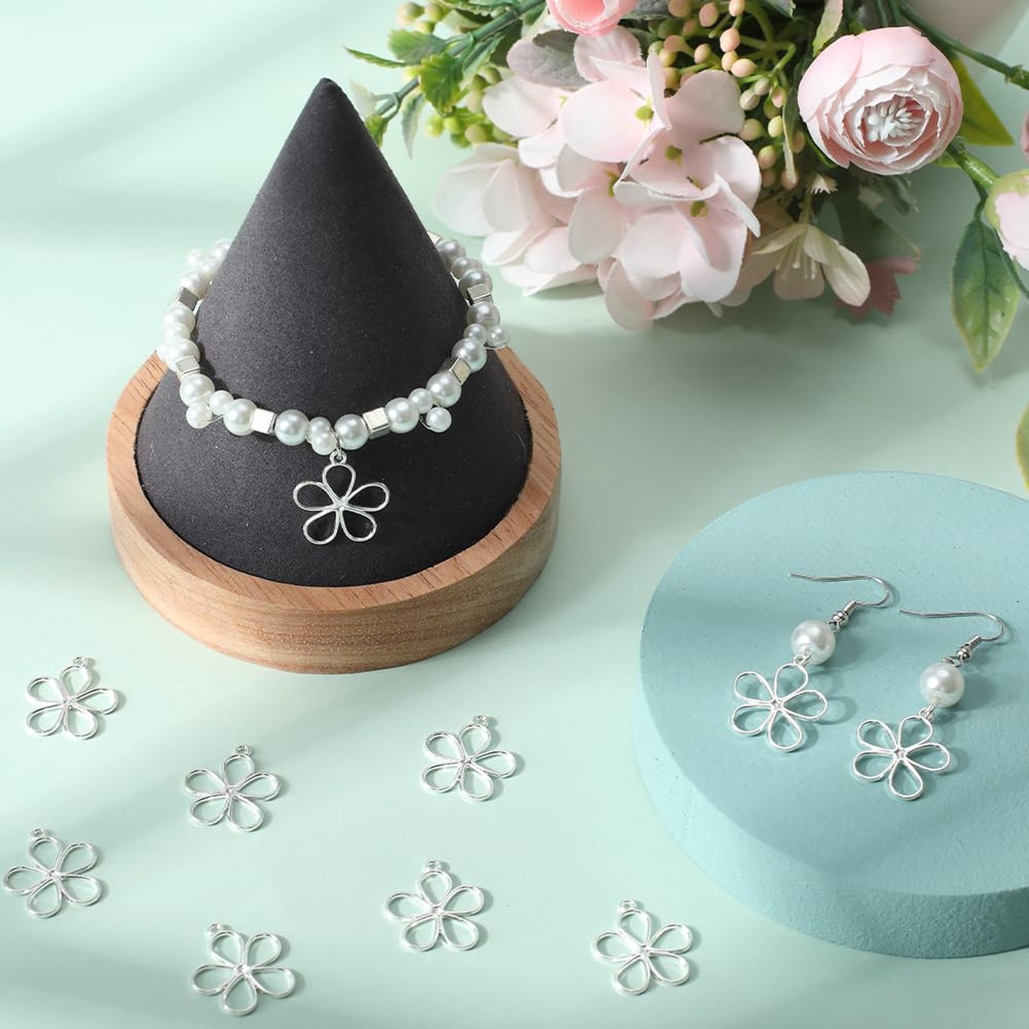 SUNNYCLUE 1 Box Hollow Flower Charms Silver Floral Charms Alloy Vintage Mini …