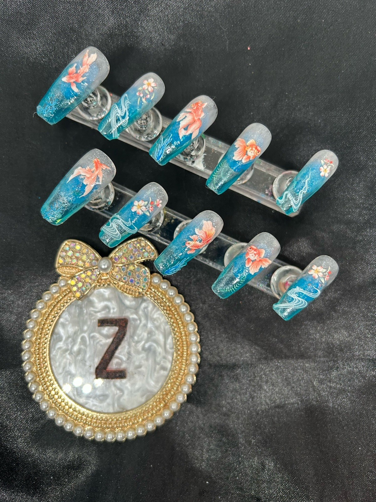 Z NAILZ! Handmade L Coffin Goldfish Scene Shiny Top Coat Press On Nails