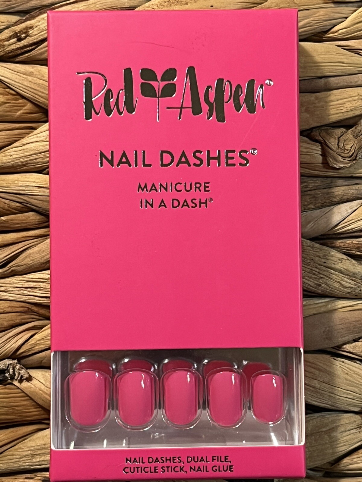 Red Aspen Reusable Nail Dashes, Pop On Short Square Shiny, Harper Picks Peonies