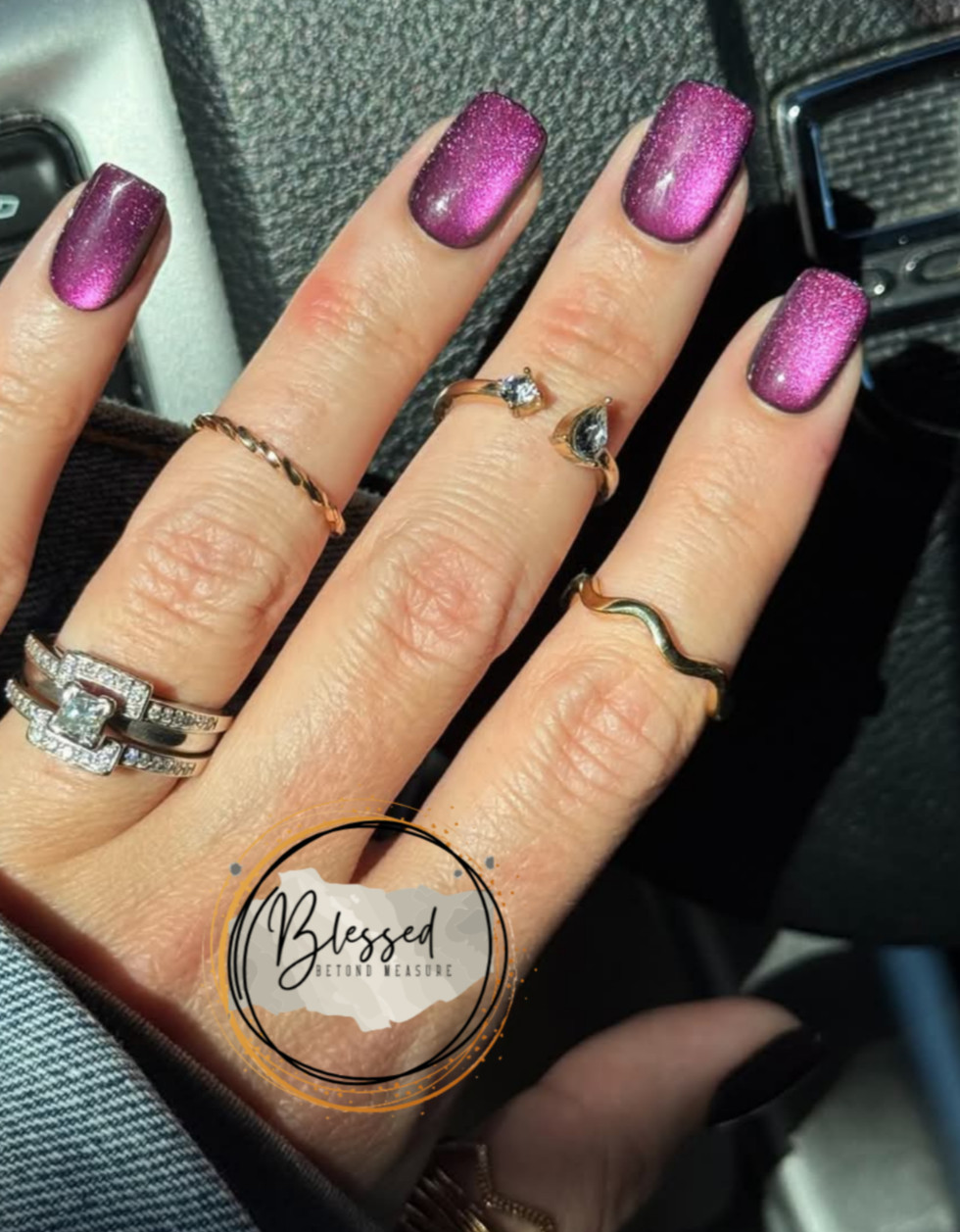 Red Aspen Press On Nails- Big + Bold, Beth-ACRYLIC-Purple -Short- Squoval