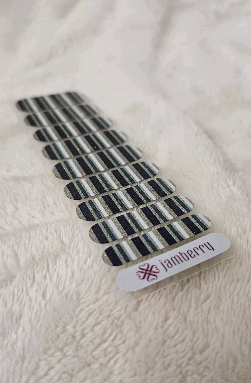 Jamberry HALF SHEETS Lot Of 22 METALLIC, GLITTER, & CLEAR!!! Easy NAIL ART
