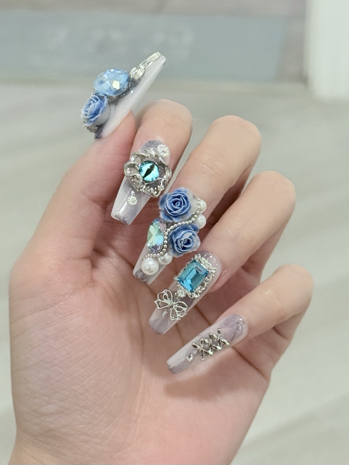 10pcs Handmade Blue Eyes Fake Nail Press/Glue On Nails Size M(Read Description