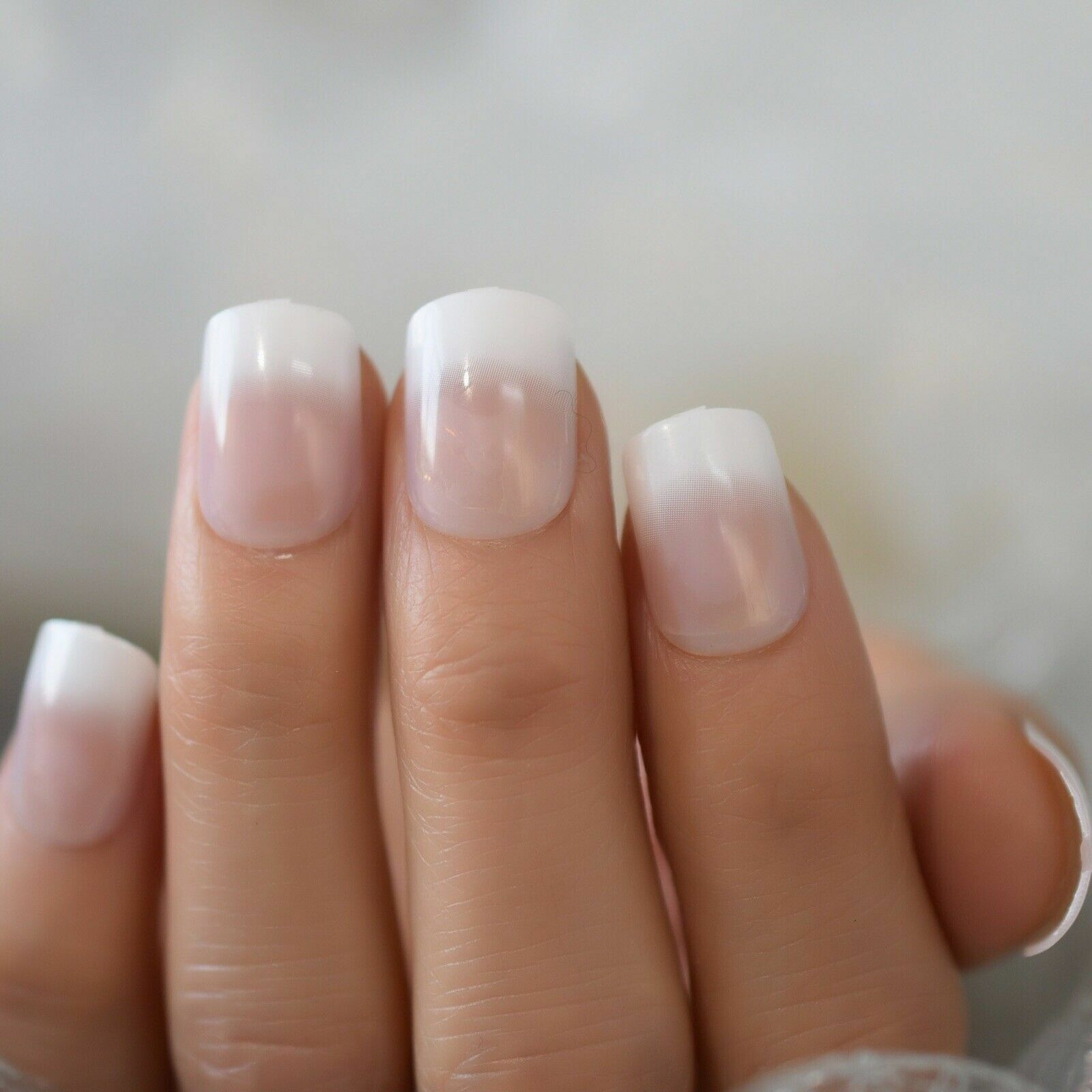 French Tip Ombre – Medium Square Press On Nails – Glue On False Set- 24 pc Kit
