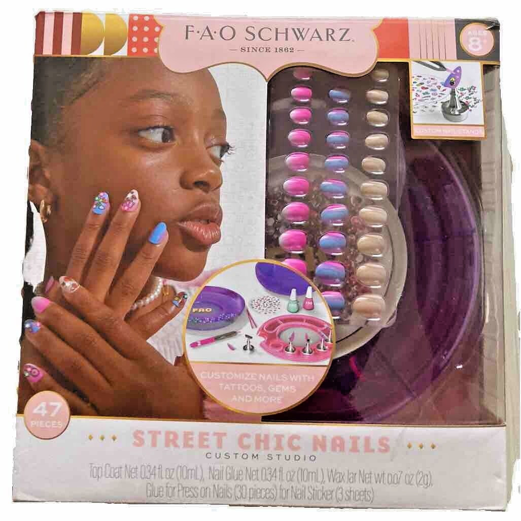 FAO Schwarz Street Chic Nails Custom Studio 8+ NEW