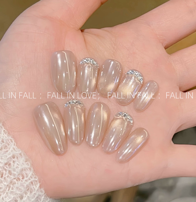 Handmade False Nail Glazed Donut Cat Eye Rhinestone Press On Nail Pearl White
