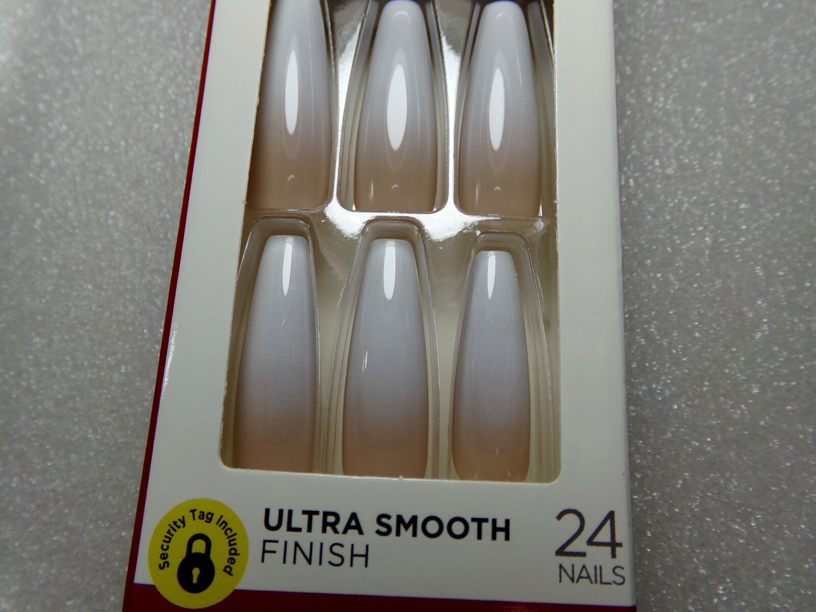 KISS NAILS GLUE ON EXTRA LONG- Ultra Smooth Tan & White Ombre Sculpted