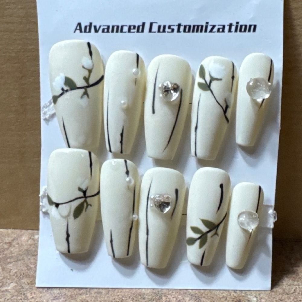 Press On Nails Matte Cream Floral 3D Heart Crystal Pearl Coffin Set