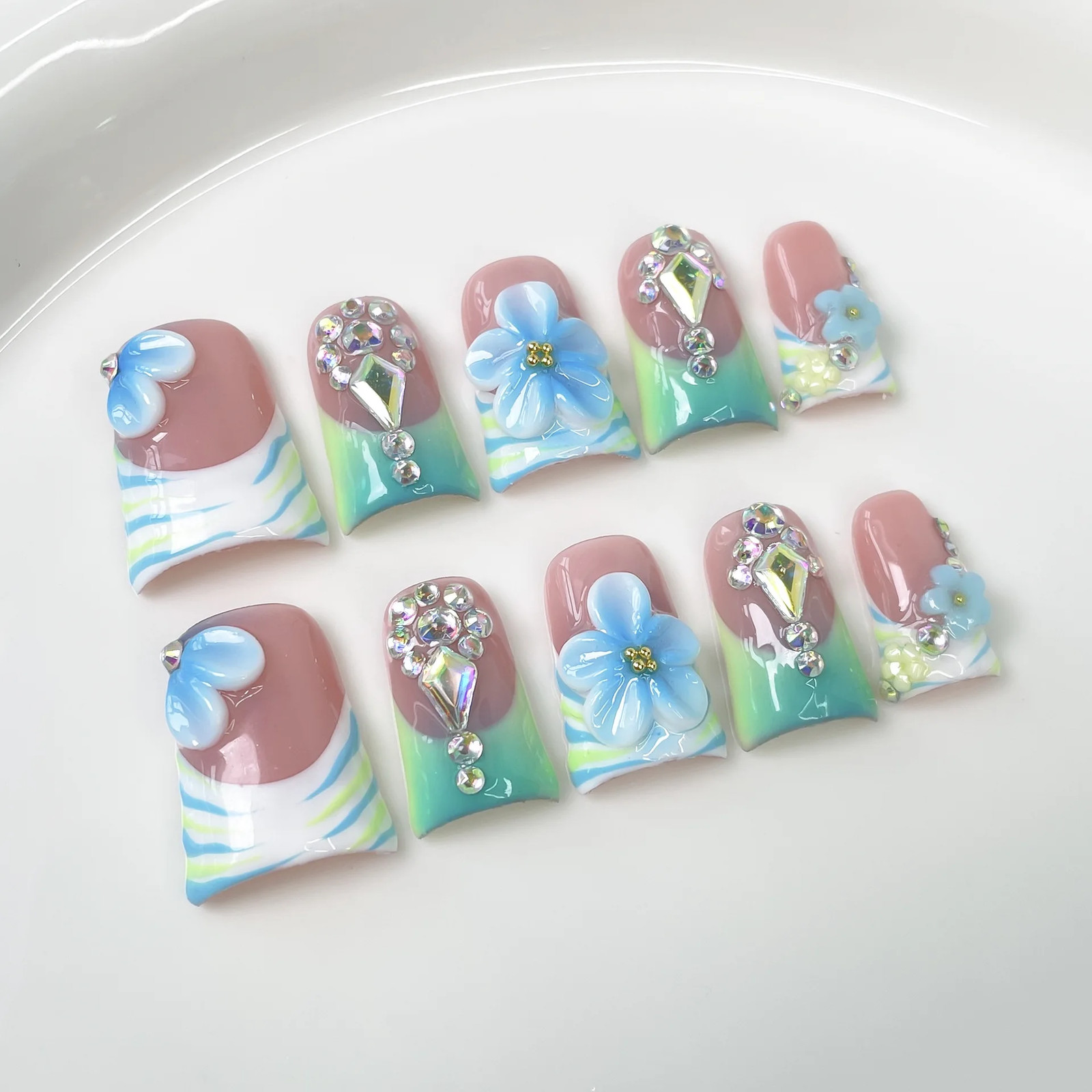 10pcs Handmade Press on Nails Art Simple White French Short Fake Nail Wearable