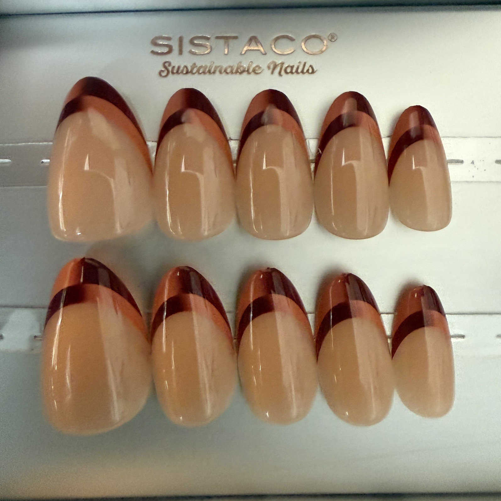 Sistaco Unreleased Sustainable Press On Nails Crimson Curve Almond Medium New