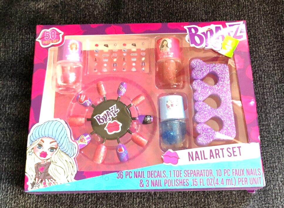 Bratz Nail Art Set Sealed in Original Box