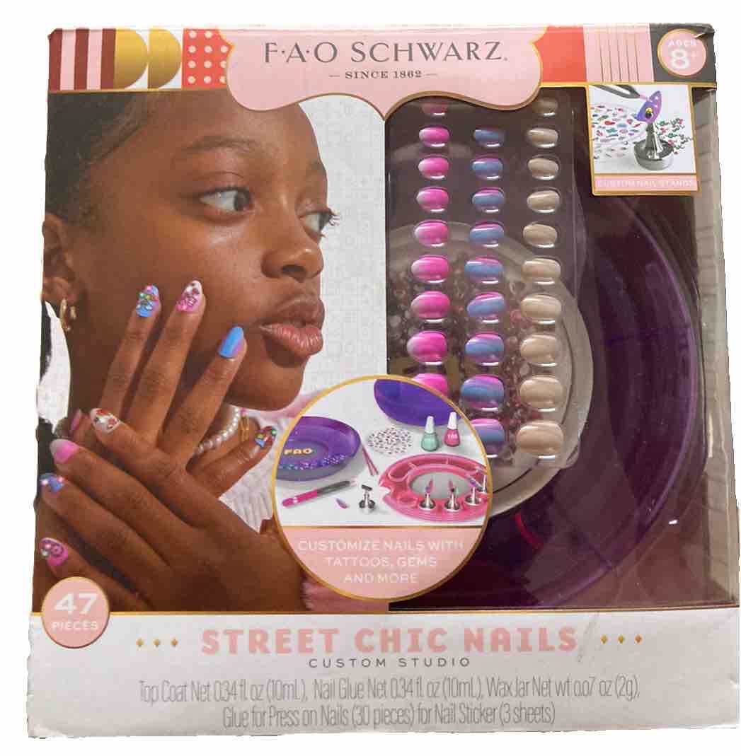 FAO Schwarz Street Chic Nails Custom Studio 8+ NEW