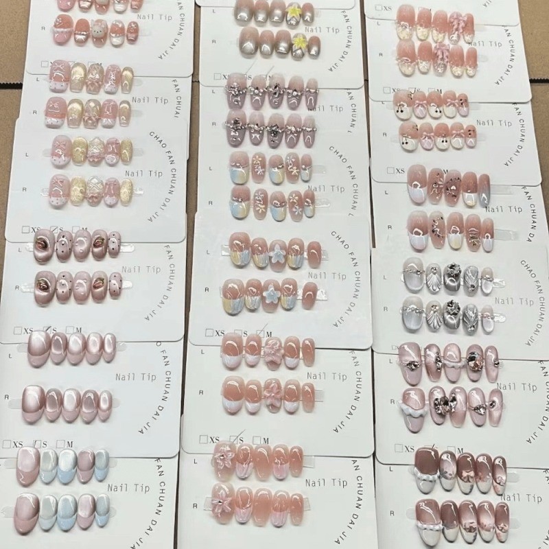20 Handmade Valentine’s Day Nail Art Pieces, Various Styles of Random Nail Art