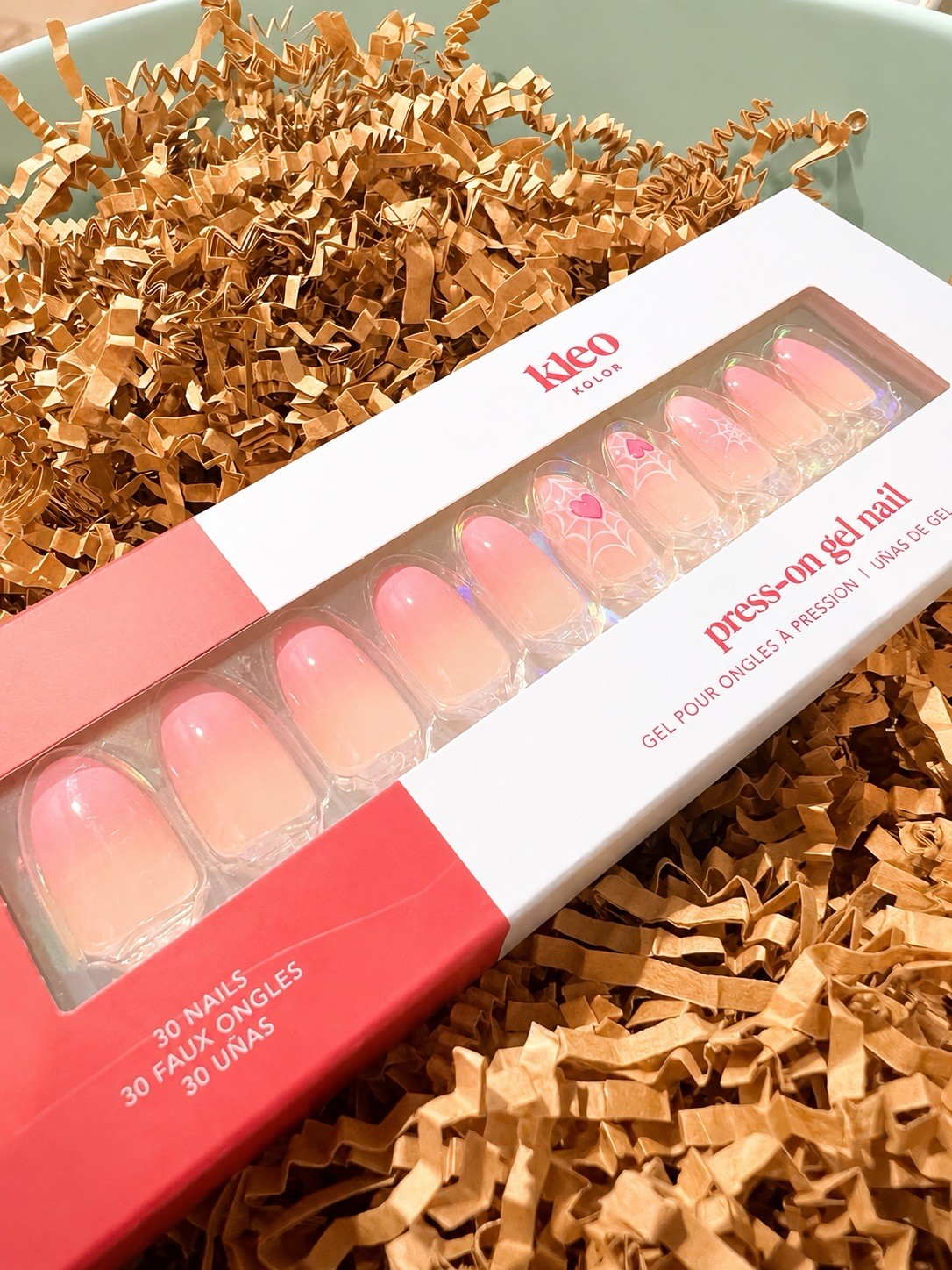 New Kleo Kolor 30 Press-On Gel Nails~Blush Widow Pink Medium Almond