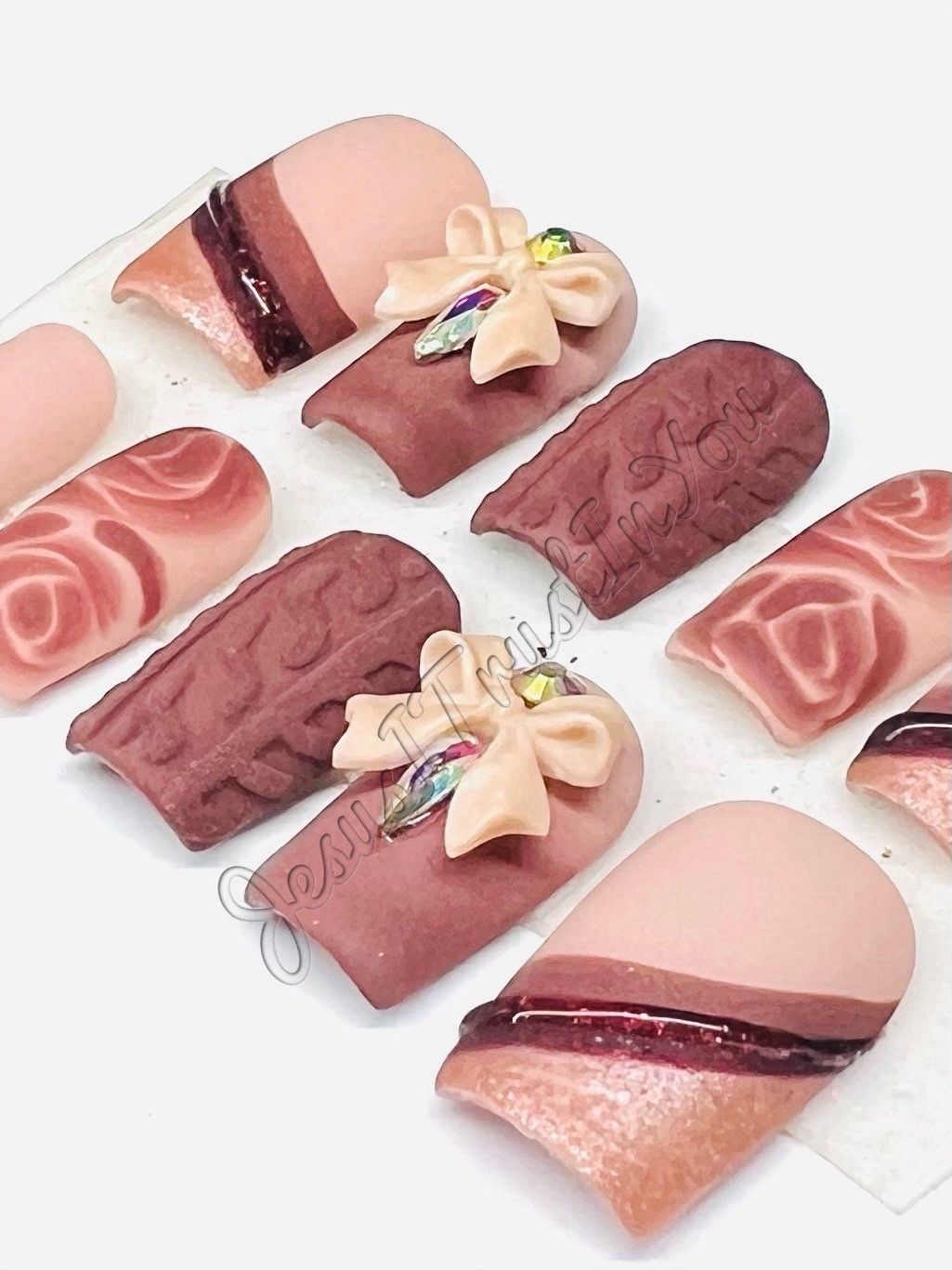 CLEARANCE – CUSTOM SHORT SQUARE GEL PRESS ON NAILS READY TO SHIP