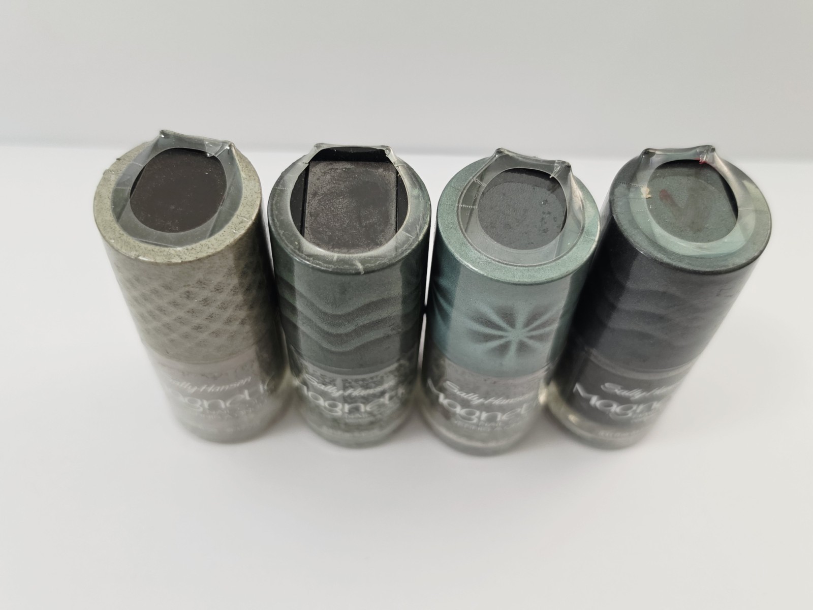 Sally Hansen Magnetic Nail Color 0.31oz Lot of 4. #907, #908, #911, #913