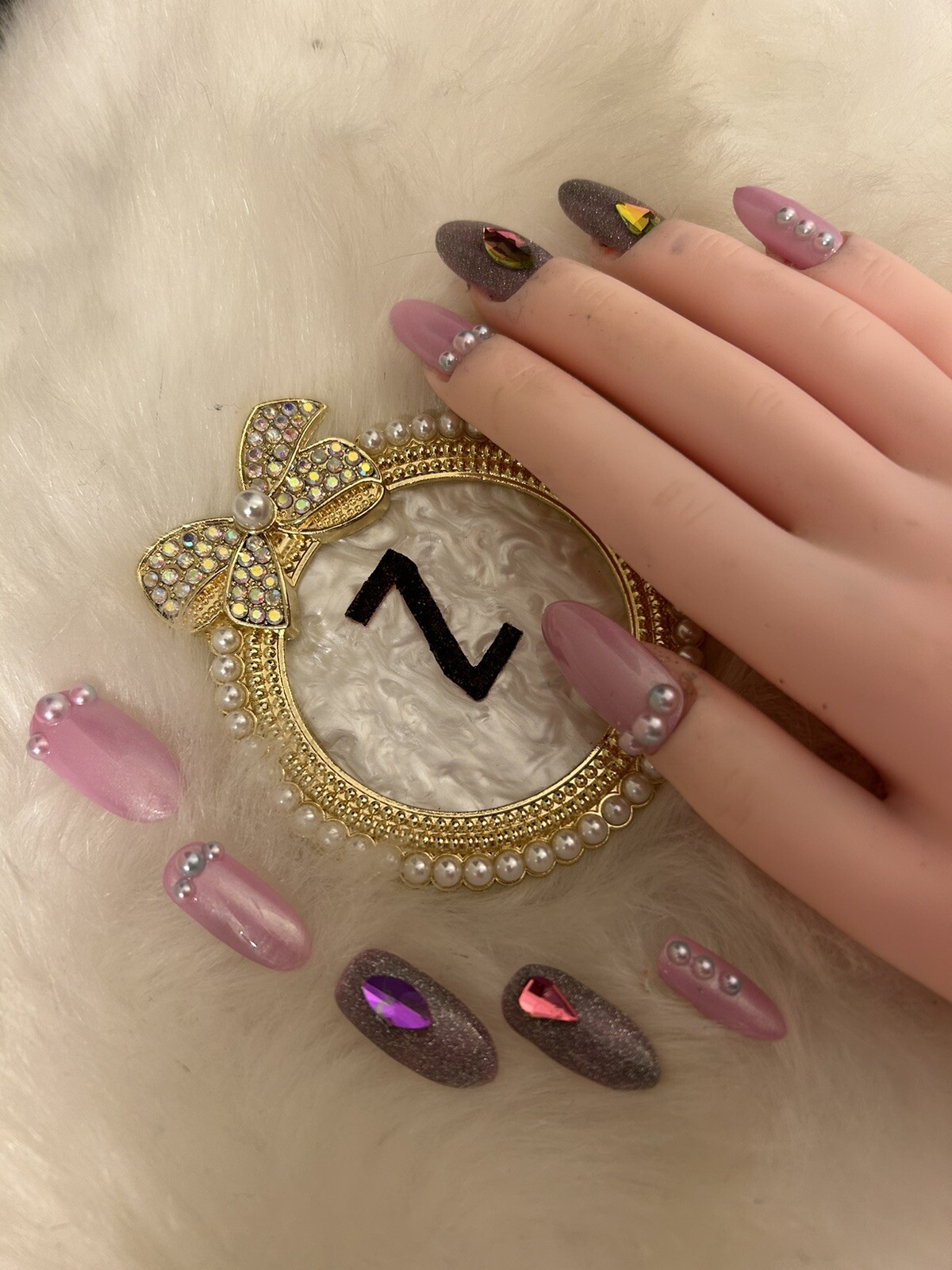 Z NAILZ! Gorgeous Set of Handmade L Rounded Perlized Pink/Bling Press On Nails