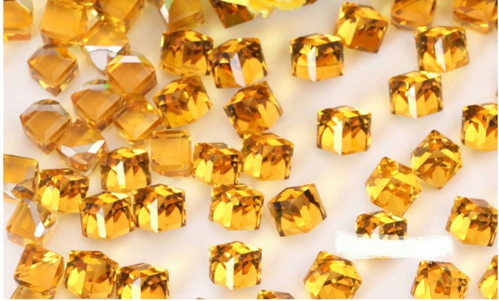 5pcs New 3D Colorful Rhinestone Crystal Cube Nail Art DIY Decorations