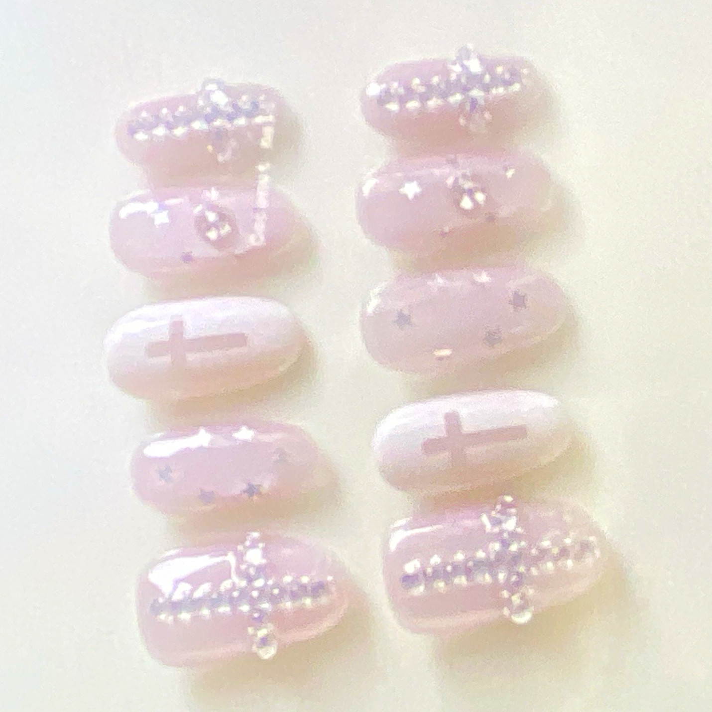 Pink/White Shiny Cross Press-On Nails Pre-Designed Full Cover Medium Oval