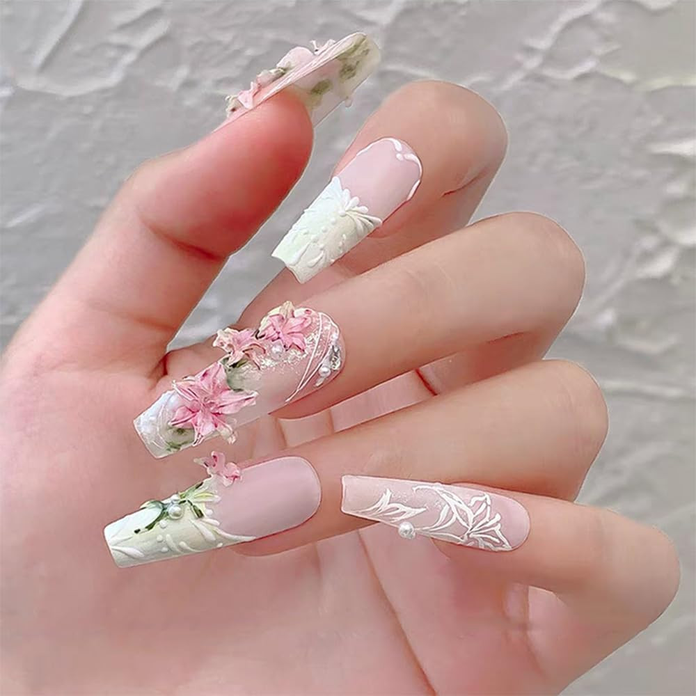 Silicone 3D Lily Flower Nail Mold for Art and Manicure Design