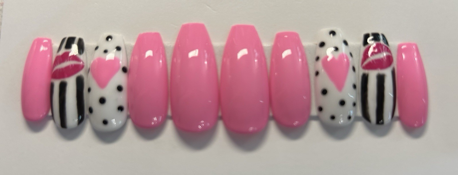 Pink And Black Valentines Press On Nails