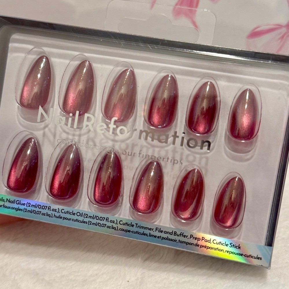 Nail Reformation Almond Press On Nails Shimmer Cat Eye Glue Kit 32 Count