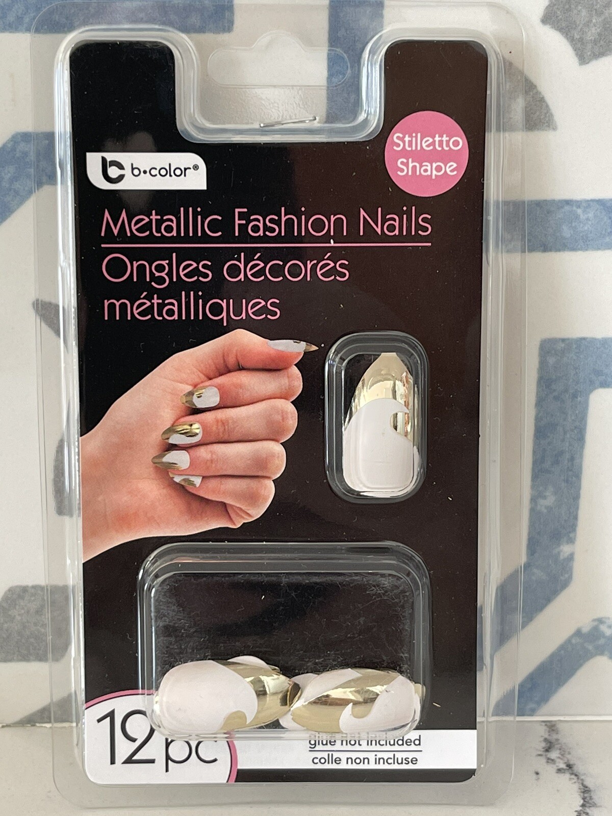 Metallic and Iridescent Fashion Nails Lot Of 7 Stiletto and Oval Shape New! 72pc