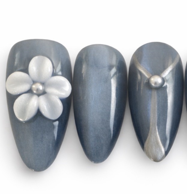 Press On Nails | Blue CatEye | 3D Flower & Pearl Accents | Size Small