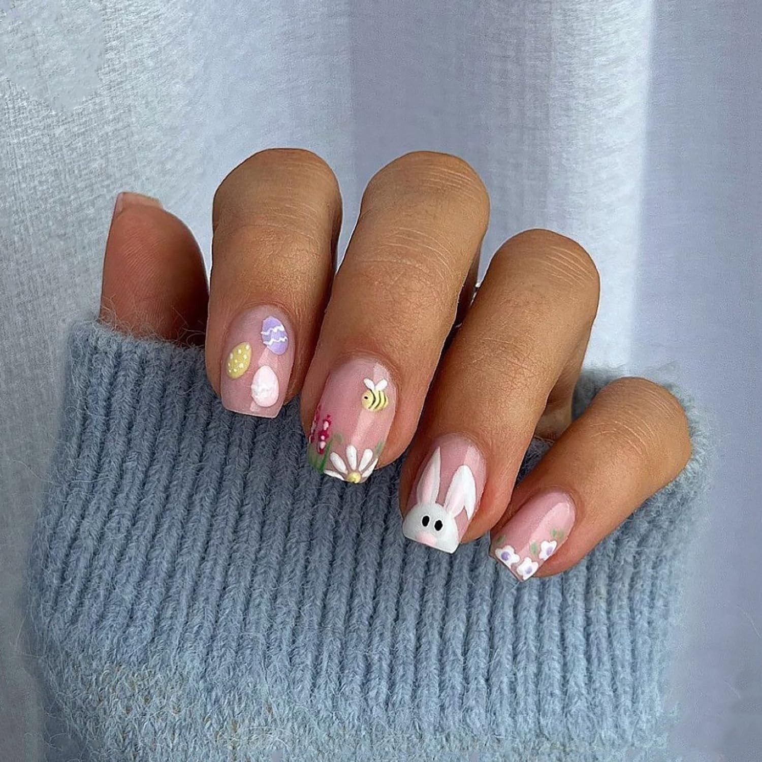 24Pcs Easter Press on Nails Short Square Fake Nails Spring Flower Bee Glue on…