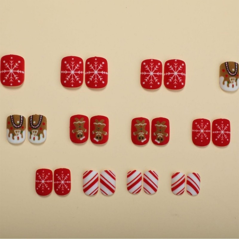 False Nail Christmas Nail Art on Nail With Snowman Snowflake Easy To Use