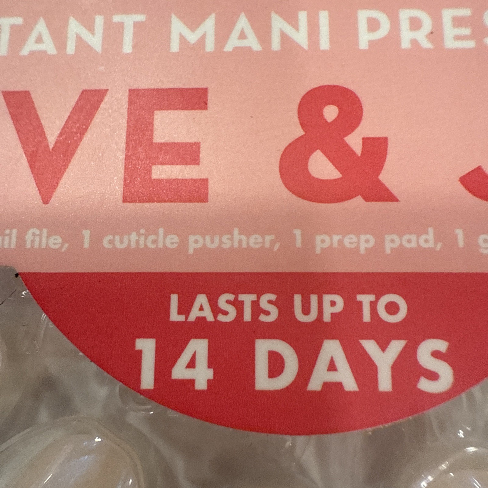 Olive & June Press-On Nails THE INSTANT MANI 42ct Medium Oval Pink Goldfish
