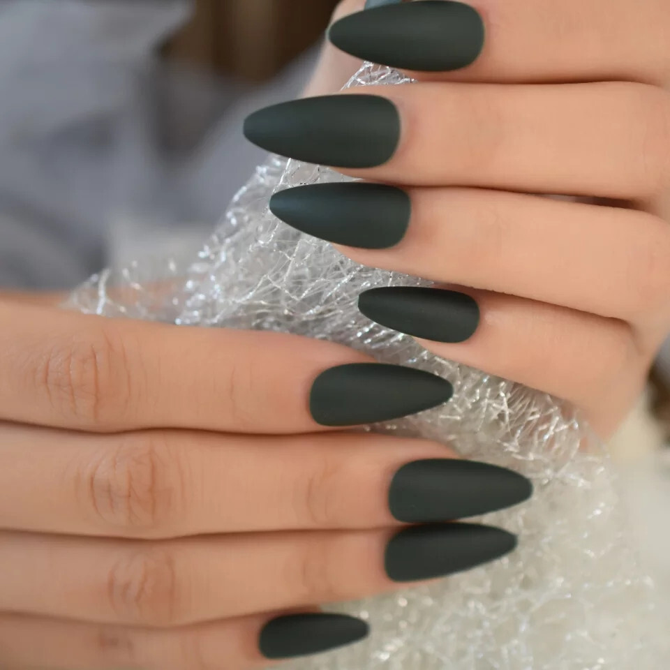 24 Medium Press on nails kit w glue Matte dark green winter