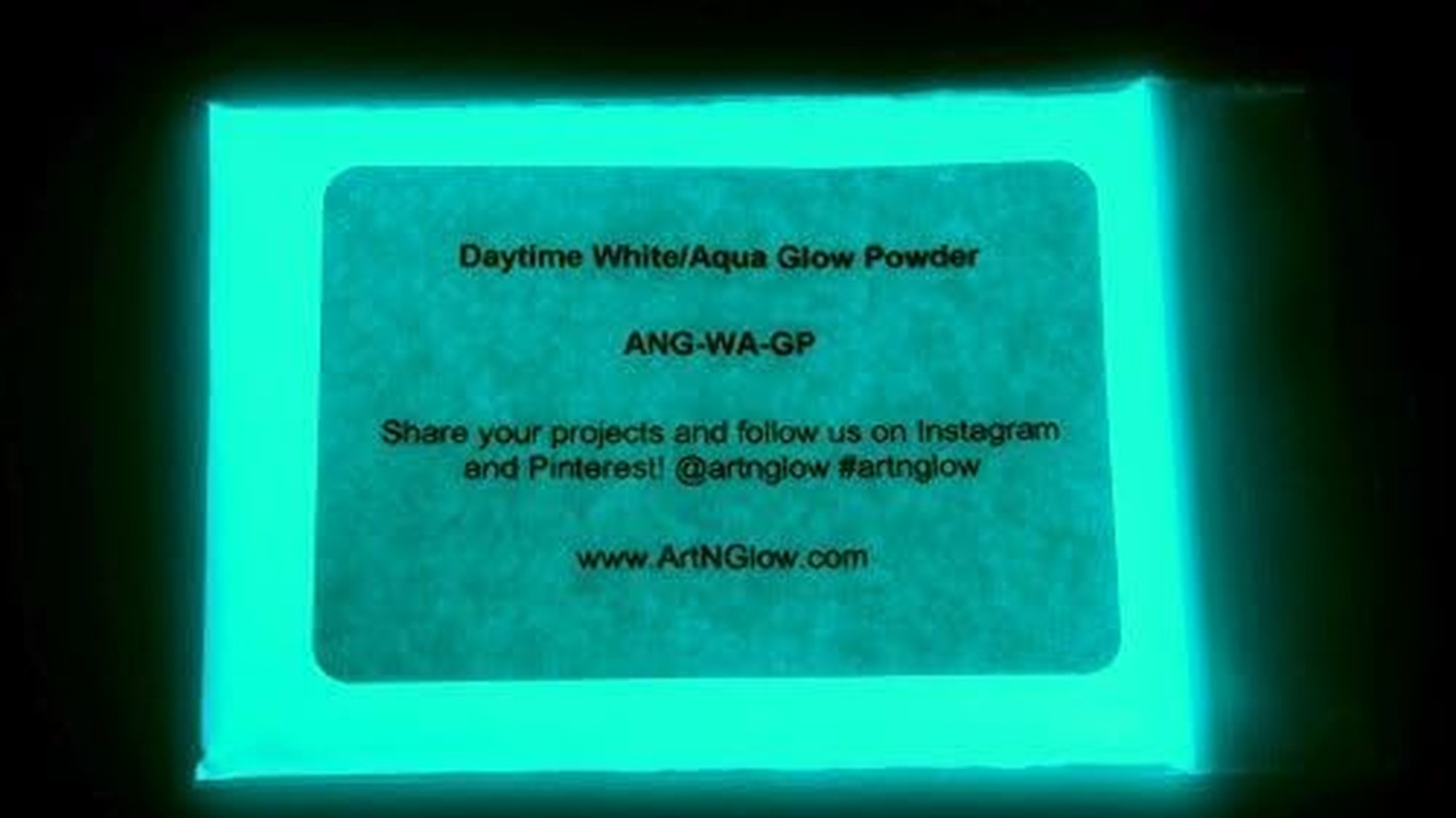 Glow in the Dark Pigment Powder – Neutral and Fluorescent Color for Art Painting