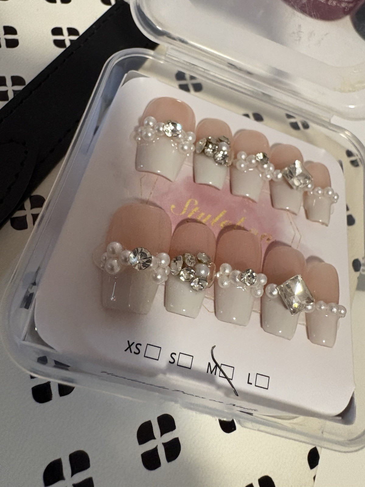 Stylebone Press-On Nails Pink/White French Shiny Pearl Rhinestone Square M