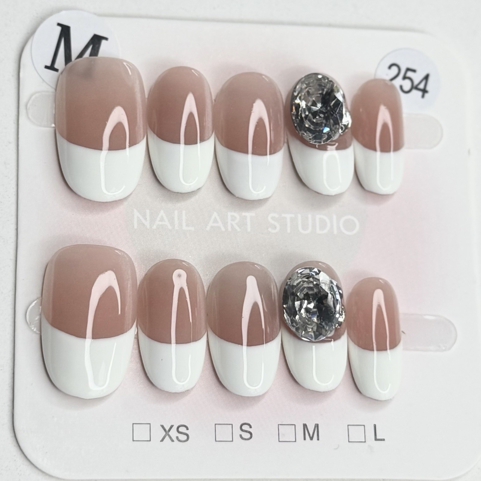 Handmade Nude White French Tip Press-On Nails Short Oval Reusable Fake Nail