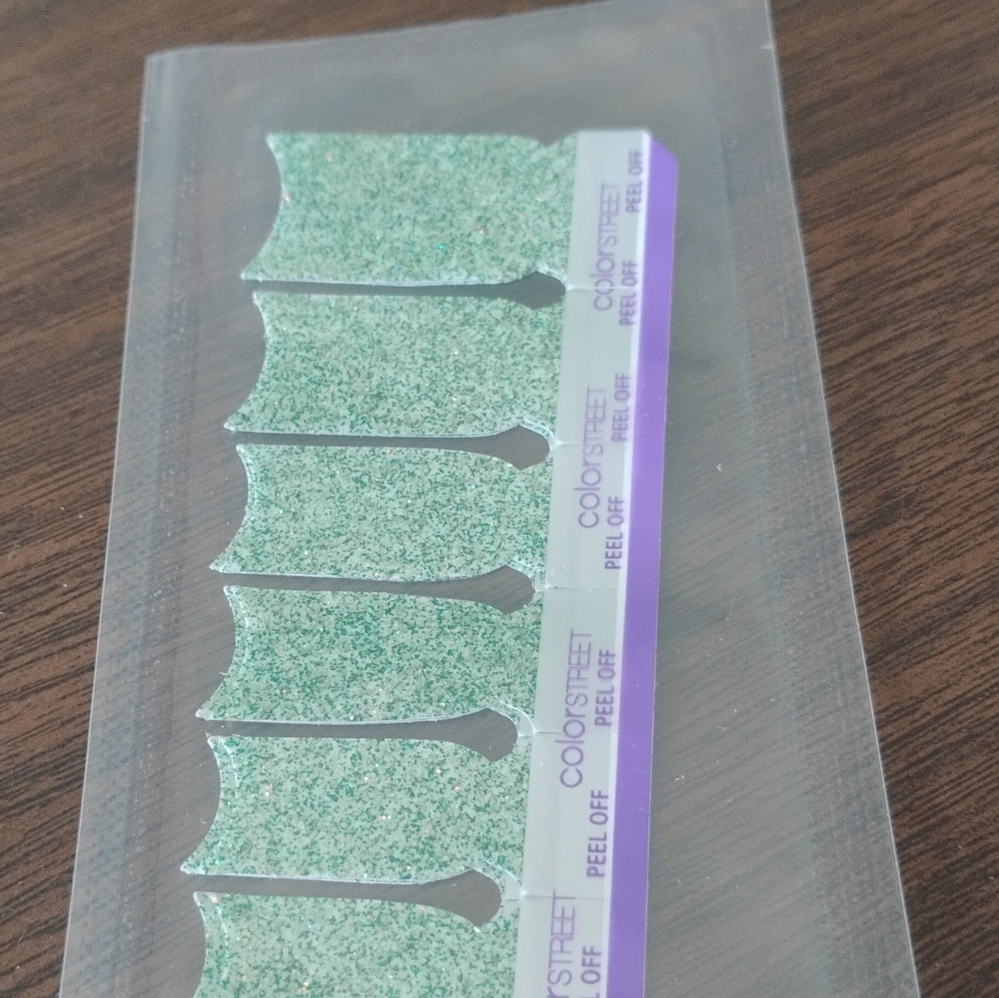 Color Street Emerald Lass Glitter Peel Off Press-On Nails Green A03575