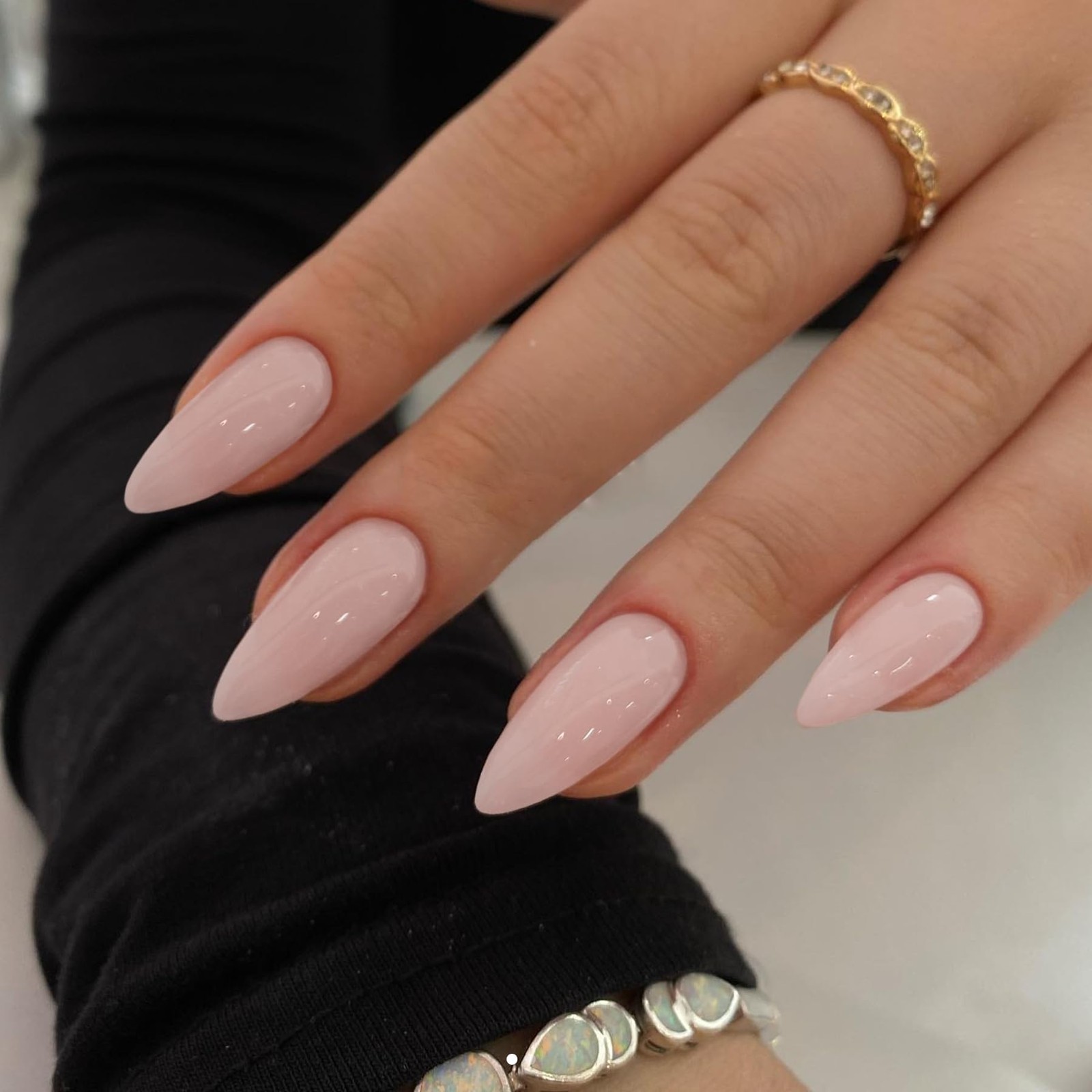 KQueenest Dusty Pink Press on Nails Medium Almond, Gel Fake Nails Press on, G…