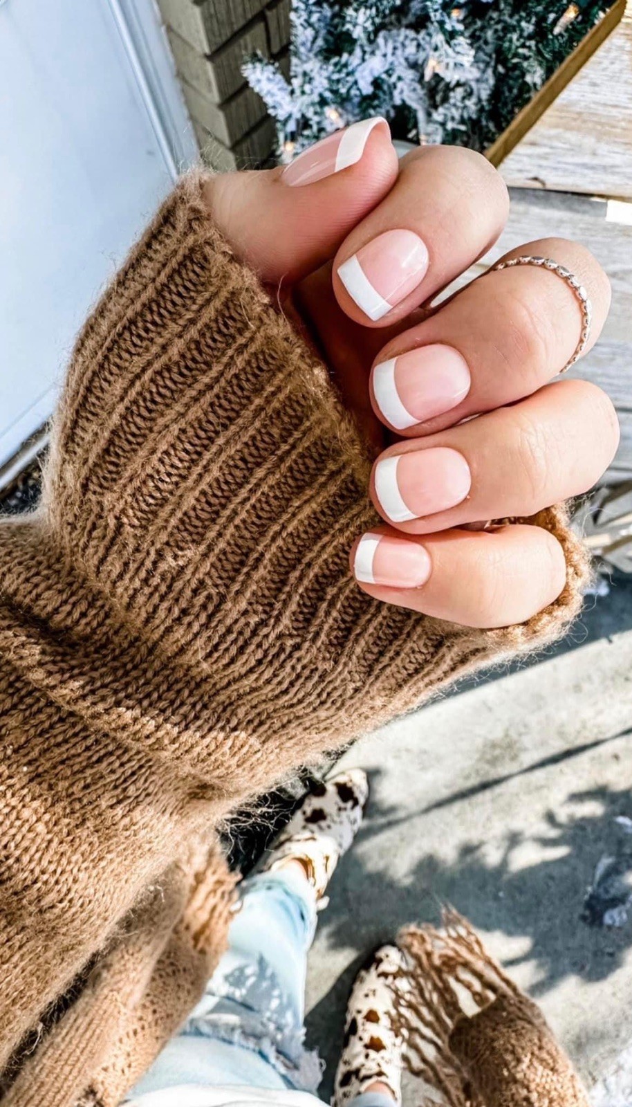 RED ASPEN Nail Dashes Press On Nails~ Short~ Square ~ NELL’S FRENCH TIP Manicure