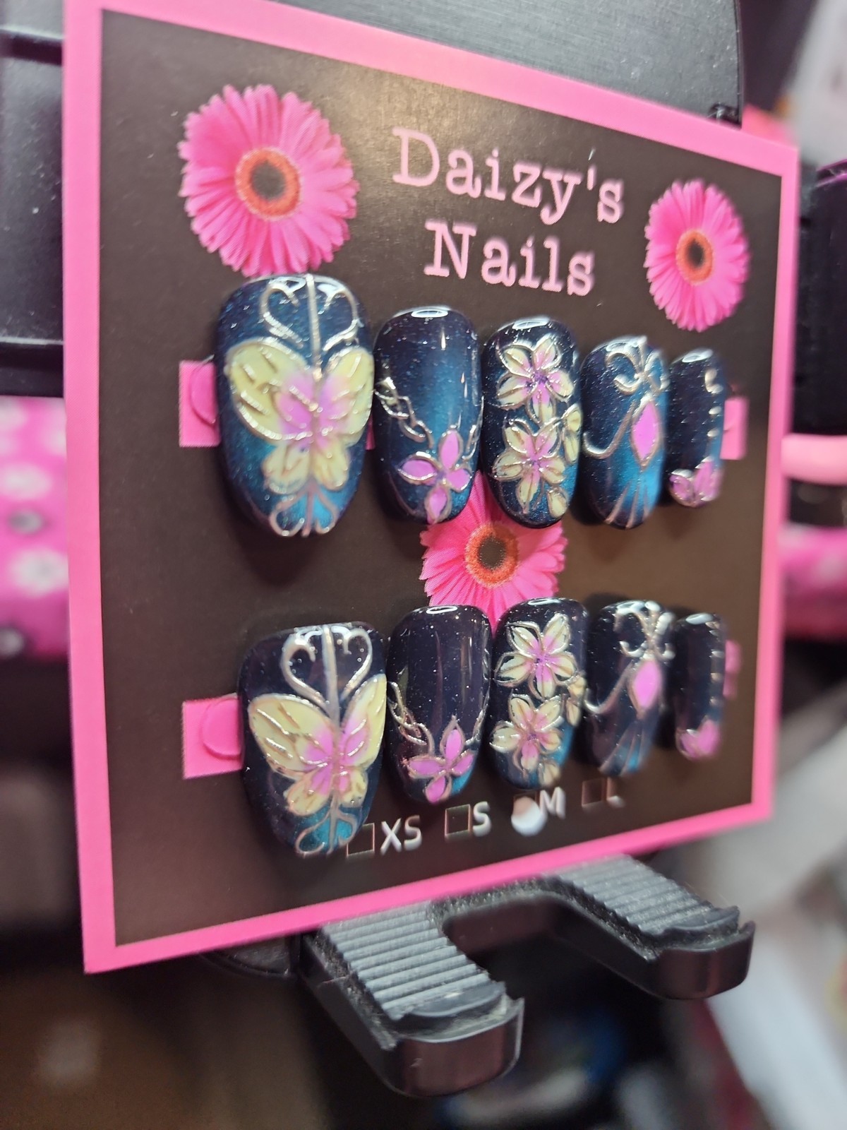 Medium Size Purple Floral Press-on Nail 10Pc Set Handmade Oval 2.0 Cm Length